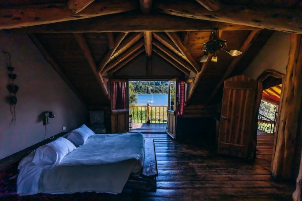 Bedroom hideaway