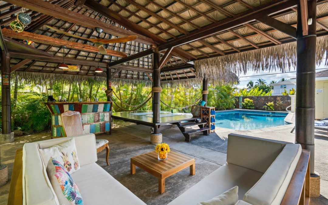 8 Things To Add To Your Backyard For Entertaining