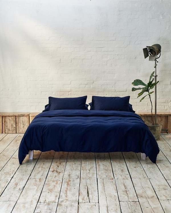 Navy bedding from beddable